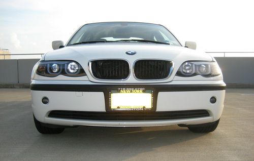 2004 bmw 54k miles!!! excellent condition - needs nothing