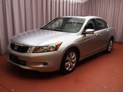 Clean carfax one owner warranty automatic