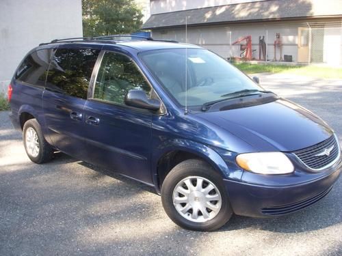 2003 chrysler town &amp; country ex maryland state inspected rear a/c leather