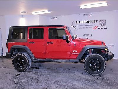 Unlimited hard top trail rated mp3 uconnect black rims hefty tires nerf bars