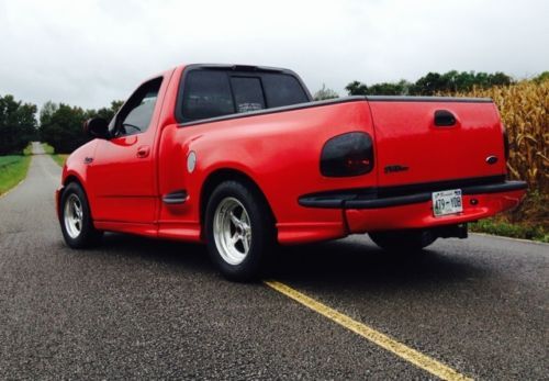 Svt , lightning , ford , f150 , clean , race ready , garage kept, head turner,