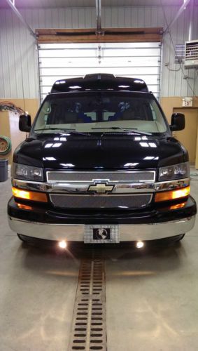 2011 CHEVY EXPRESS CONVERSION VAN 9 PASS.  LOW MILES!, image 18