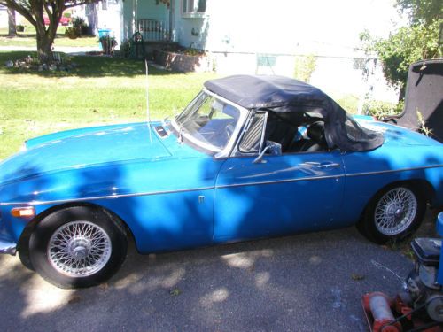 1972 mgb blue wire wheels chrome bumpers ,new radio ,optional hardtop