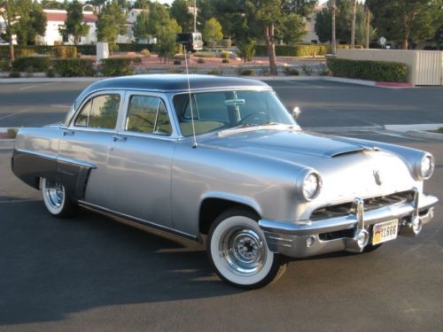 Silver and metallic gray 1952 mercury monterey sedan with ford 302 and overdrive