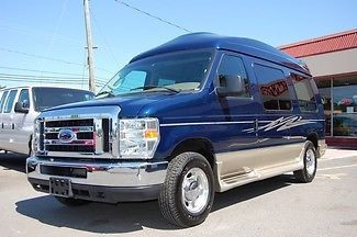 Very nice 2008 raised roof handicap accessible lift equipped van....unit# 2993t