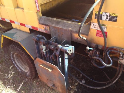 Buy used 1992 ford F350 6 yard mini packer garbage truck ...