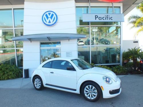2014 volkswagen new beetle 2.5l factory warranty extremely clean in and out