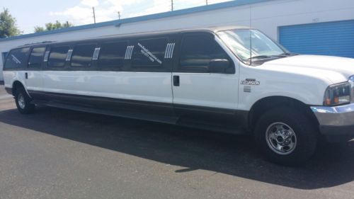Suv ford excursion xlt limousine white black 2001- 20 passenger