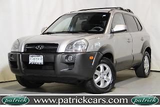 No reserve one owner 2005 tucson gls 4wd v6 auto leather sunroof yes it runs