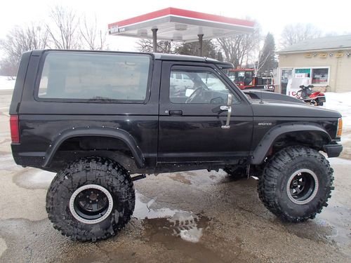 1990 ford bronco ii mud truck big block lifted 37 bogger s monster truck clean