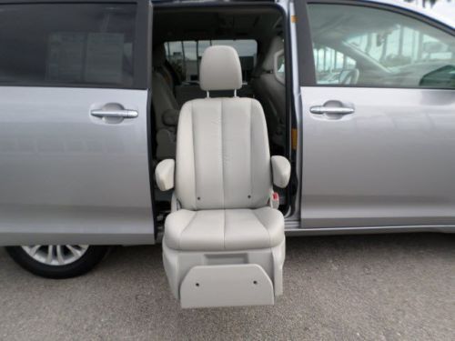 2012 minivan toyota mobility used gas v6 3.5l/211 wheelchair lift silver