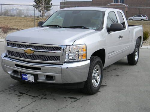 2012 chevrolet silverado 1500 lt extended cab no reserve!!!