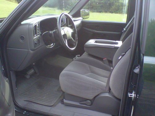 2005 chevrolet silverado 2500 hd ls extended cab pickup 4-door 8.1l 8' box