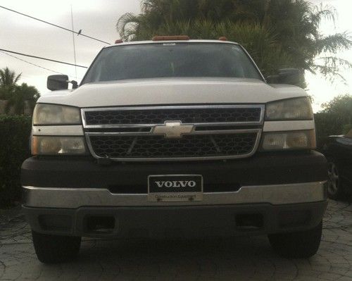 3500 chevy silverado 4x4 diesel ext. cab long bed 2005, not 2500 or 2500hd