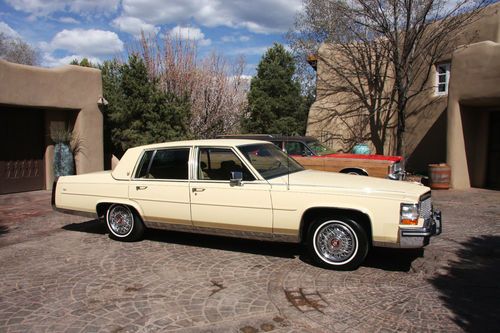 1987 cadillac fleetwood brougham, 39k miles, 100% orig. paint, mint, 92,80,89