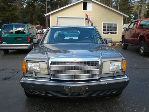1988 mercedes 560 sel  {good project or parts vehicle) runs and drives!