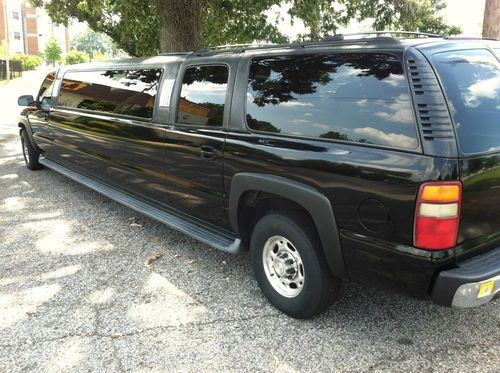 Purchase Used 2002 Chevrolet Suburban Limousine 12 Pass 2500 Lt