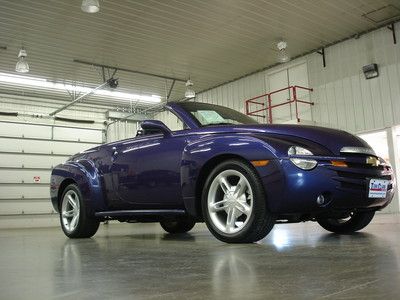 2004 chevy ssr truck convertible automatic bose