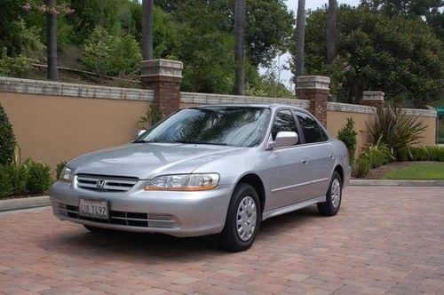 2002 honda accord, 4 door sedan, 1 owner, very clean, for sale @ no reserve