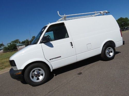 2002 gmc safari van awd cargo v6 w/ racks runs well 1 company no salt history