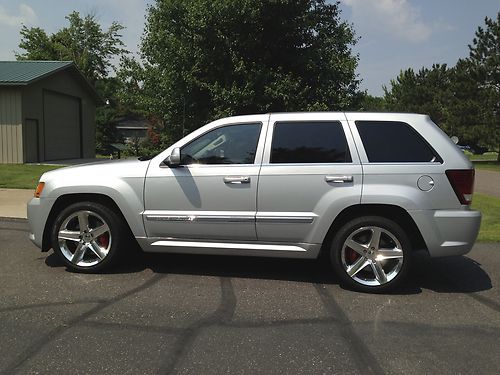 2010 jeep grand cherokee srt8, only 6,350 miles