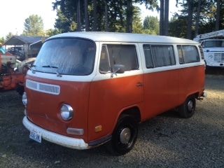 Vintage 1972 vw bus