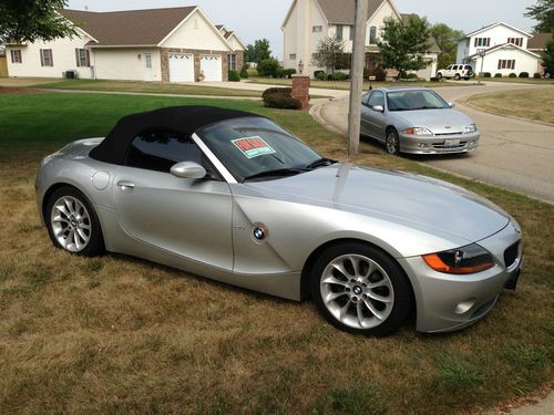 2003 bmw z4 2.5i convertible 2-door 2.5l