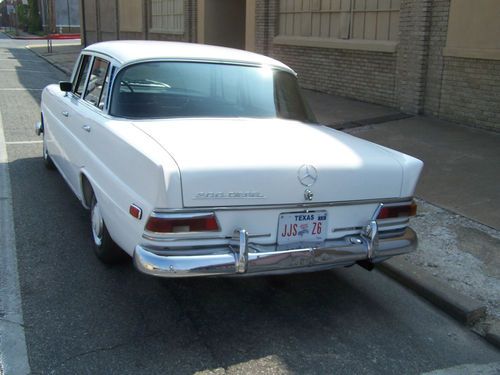 1968 mercedes 200d 61,000 miles, 4-speed, dry texas estate car