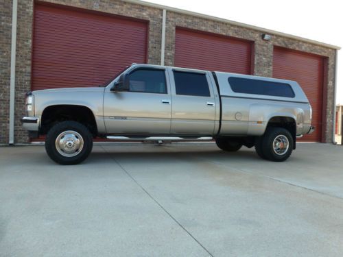 1999 gmc dually original paint 7.4ltr 2wd  very clean