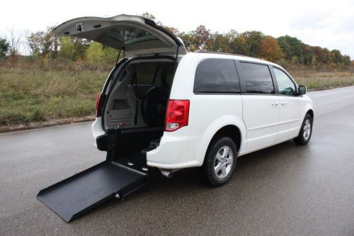 2013 grand caravan handicap accessible wheelchair van rear entry ramp very nice!