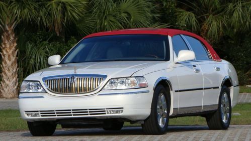 2003 lincoln town car cartier with 57,000 one florida owner miles no reserve