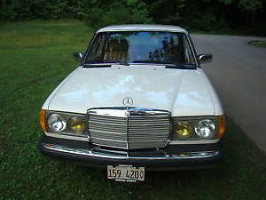 1983 mercedes-benz 240d white sedan low original miles excellent condition