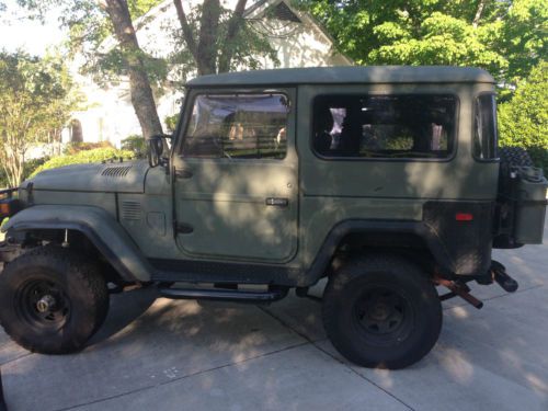 Army green 1976 toyota landcruiser/fj cruiser w/ 350 chevy engine