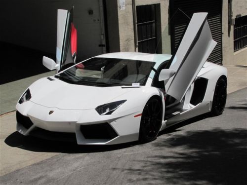 2014 aventador lp700-4 coupe in white  with black/red interior