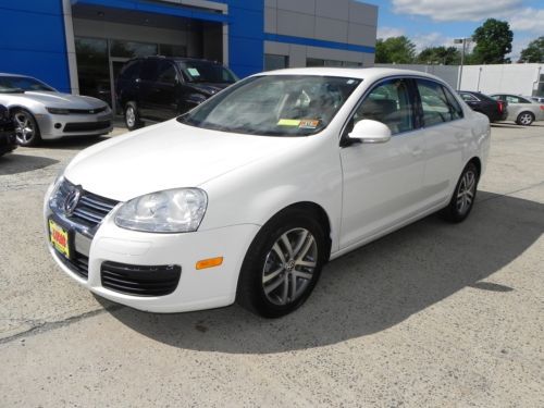 Diesel tdi automatic, leather, sunroof, power everything. nice car. no reserve