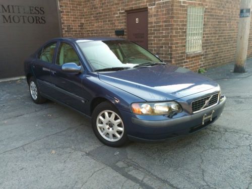 2001 volvo s60 base sedan 4-door 2.4l , great on gas , clean