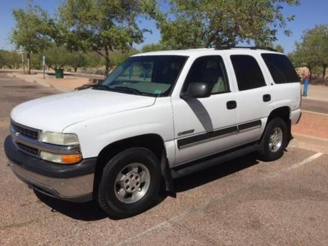 2002 - chevrolet - tahoe - white