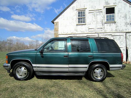 1996 chevrolet tahoe lt with 4x4, 2 rows of seats and needs a mechanic