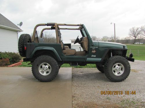 2000 lifted jeep wrangler sahara