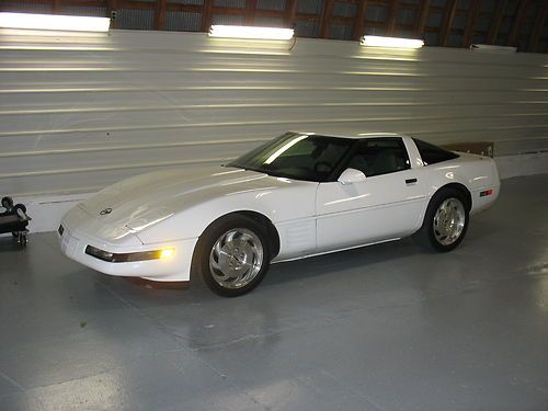 Corvette 1994 nice clean car priced to sell automactic