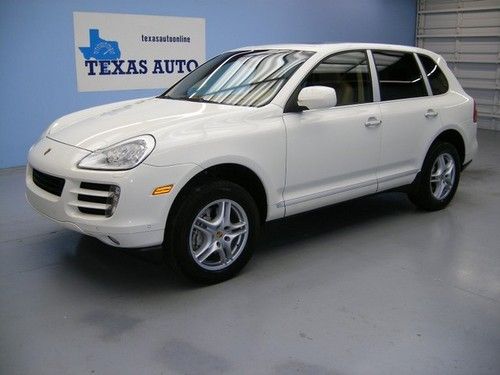 We finance!!  2008 porsche cayenne s awd auto tiptronic roof nav bose 6 cd xenon