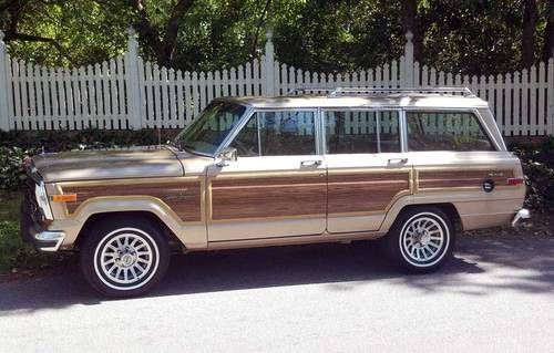 1990 jeep grand wagoneer, champagne w/ivory int. beautiful &amp; no rust!