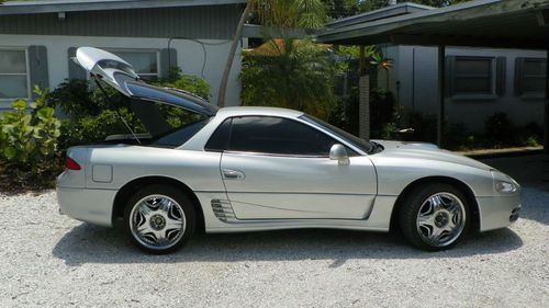 1994 mitsubishi 30000gt silver  has had motor replaced straight drive  great!!