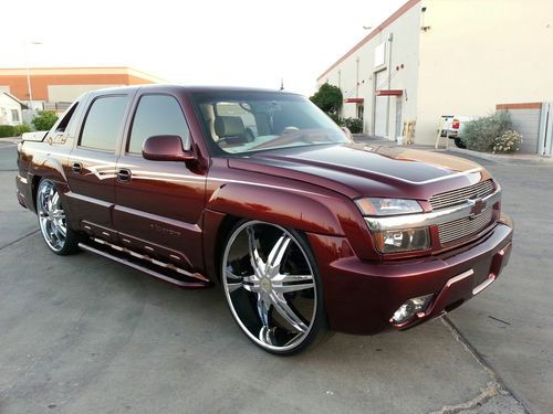 Custom chevy avalanche, 1st place winner of 2012 dubb show