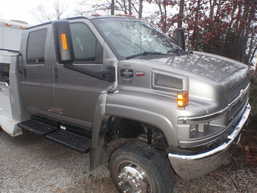 2007 chevy c5500 c4500 kodiak topkick 4x4 crew cab duramax diesel truck