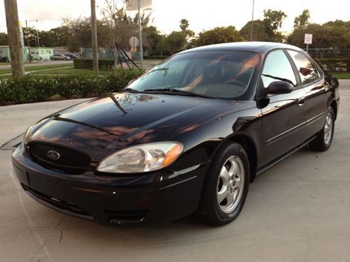 2005 ford taurus se - special edition -  one owner