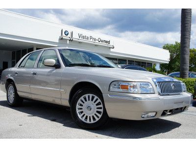 One owner 20000 mile grand marquis ls