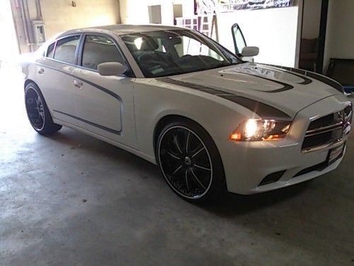Find used 2013 Dodge Charger SE Sedan 4-Door 3.6L 8 speed ... Find used 2013 Dodge Charger SE Sedan 4-Door 3.6L 8 speed ...