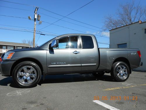 2005 nissan titan se king cab 4x4 5.6 liter new 20" chrome wheels and tires