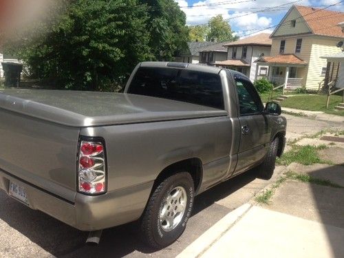 2000 chevrolet silverado 1500 base standard cab pickup 2-door 5.3l